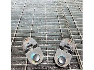 bontott LAND ROVER DISCOVERY Csomagtérajtó Zsanér