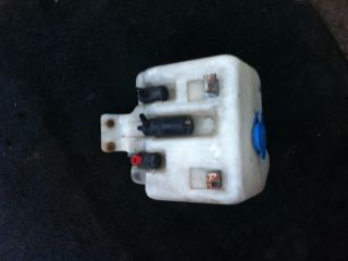 bontott LAND ROVER DISCOVERY Első Ablakmosó Szivattyú