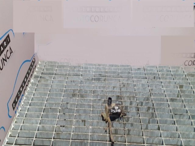 bontott LAND ROVER DISCOVERY Első Ablakmosó Szivattyú