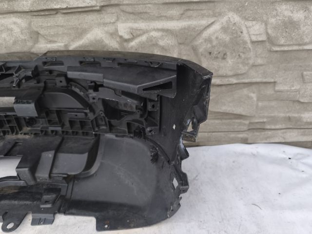 bontott LAND ROVER DISCOVERY Első Lökhárító (Üresen)