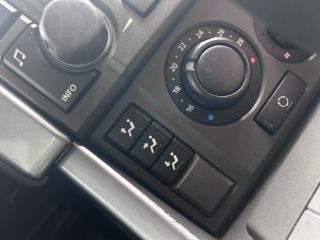 bontott LAND ROVER DISCOVERY Fűtéskapcsoló (manuális klímás)