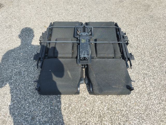 bontott LAND ROVER DISCOVERY Harmadik sor Ülés Szett