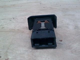 bontott LAND ROVER DISCOVERY Hátsó Ködzárófény Kapcsoló