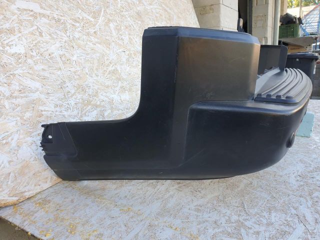 bontott LAND ROVER DISCOVERY Hátsó Lökhárító (Részeivel)