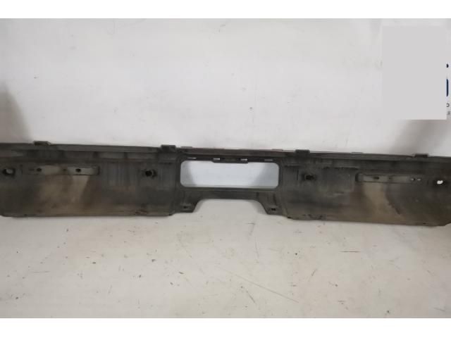 bontott LAND ROVER DISCOVERY Hátsó Lökhárító (Részeivel)