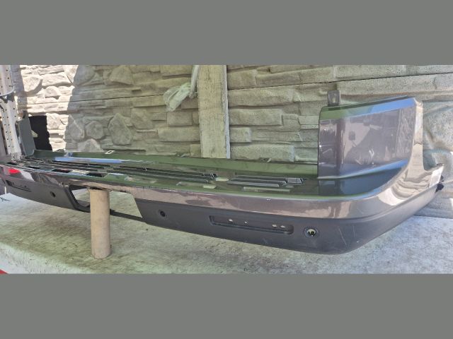 bontott LAND ROVER DISCOVERY Hátsó Lökhárító (Üresen)