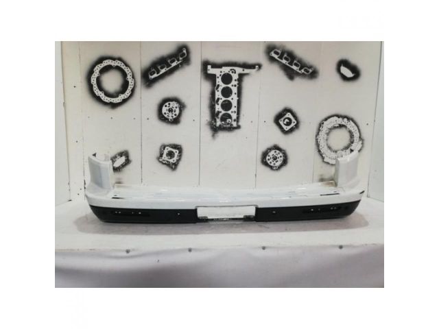 bontott LAND ROVER DISCOVERY Hátsó Lökhárító (Üresen)