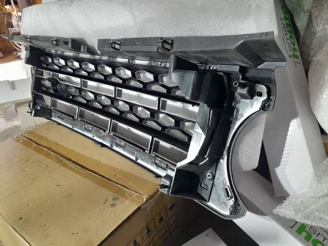 bontott LAND ROVER DISCOVERY Hűtőrács