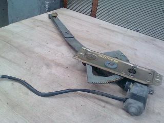 bontott LAND ROVER DISCOVERY Jobb első Ablakemelő Szerkezet (Elektromos)