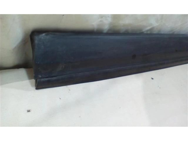 bontott LAND ROVER DISCOVERY Jobb első Ajtó Díszléc