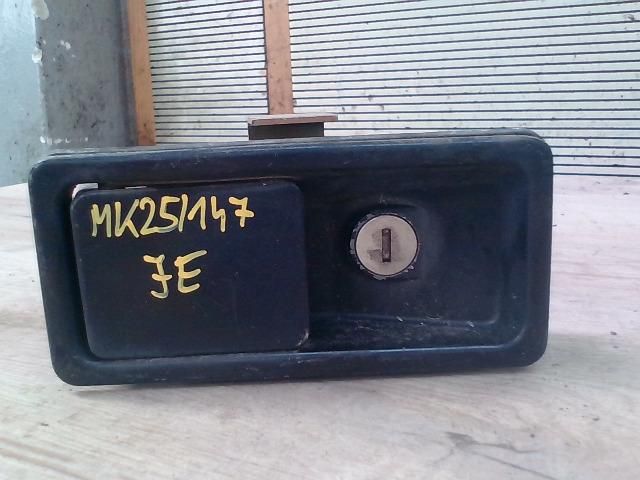 bontott LAND ROVER DISCOVERY Jobb első Külső Kilincs