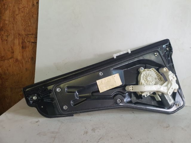 bontott LAND ROVER DISCOVERY Jobb hátsó Ablakemelő Szerkezet (Elektromos)