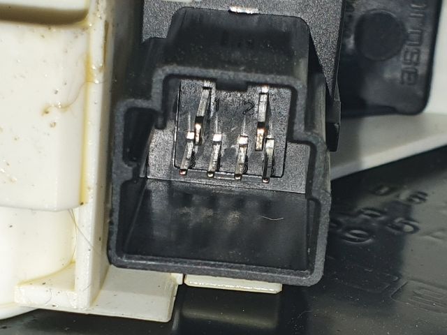 bontott LAND ROVER DISCOVERY Jobb hátsó Ablakemelő Szerkezet (Elektromos)