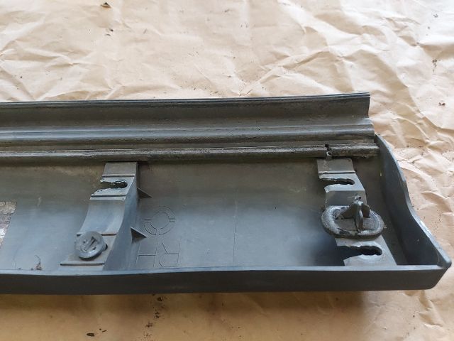 bontott LAND ROVER DISCOVERY Jobb hátsó Ajtó Díszléc