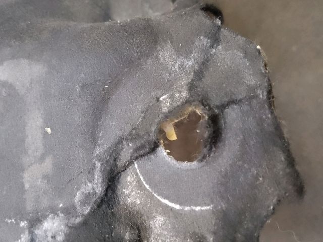 bontott LAND ROVER DISCOVERY Középső Kardánbox Burkolat