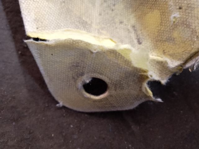 bontott LAND ROVER DISCOVERY Középső Kardánbox Burkolat