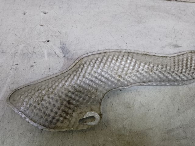 bontott LAND ROVER DISCOVERY Középső Kipufogó Dob Hővédő Lemez