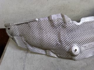 bontott LAND ROVER DISCOVERY Középső Kipufogó Dob Hővédő Lemez