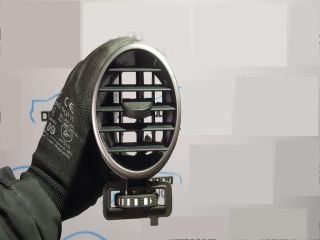 bontott LAND ROVER DISCOVERY Középső Szellőző