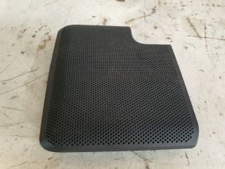 bontott LAND ROVER DISCOVERY Műszerfal Középső Hangszóró Burkolat