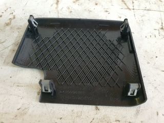 bontott LAND ROVER DISCOVERY Műszerfal Középső Hangszóró Burkolat