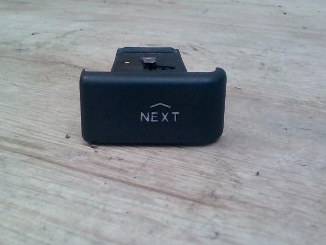 bontott LAND ROVER DISCOVERY Rádió / CD Kapcsoló