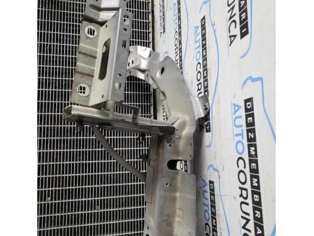 bontott LAND ROVER DISCOVERY SPORT Homlokfal (Üres lemez)