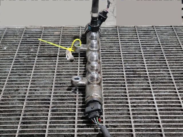 bontott LAND ROVER DISCOVERY SPORT Közösnyomócső