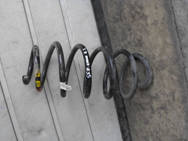 bontott LAND ROVER DISCOVERY SPORT Első Rugó