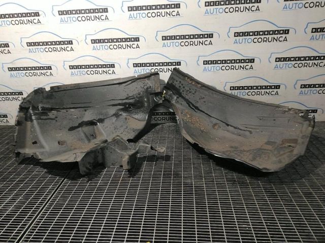 bontott LAND ROVER DISCOVERY SPORT Bal első Dobbetét (Kerékjárati, Műanyag)