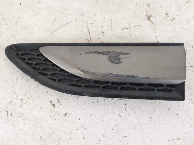 bontott LAND ROVER DISCOVERY SPORT Bal első Sárvédő Díszléc