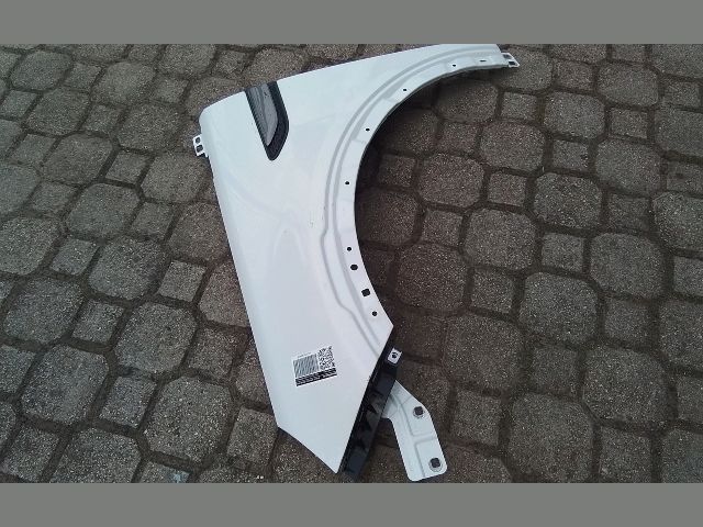 bontott LAND ROVER DISCOVERY SPORT Bal első Sárvédő