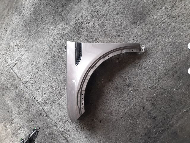 bontott LAND ROVER DISCOVERY SPORT Bal első Sárvédő