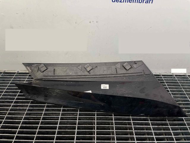 bontott LAND ROVER DISCOVERY SPORT Bal hátsó Sárvédő Díszléc