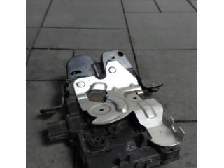 bontott LAND ROVER DISCOVERY SPORT Csomagtérajtó Zárszerkezet