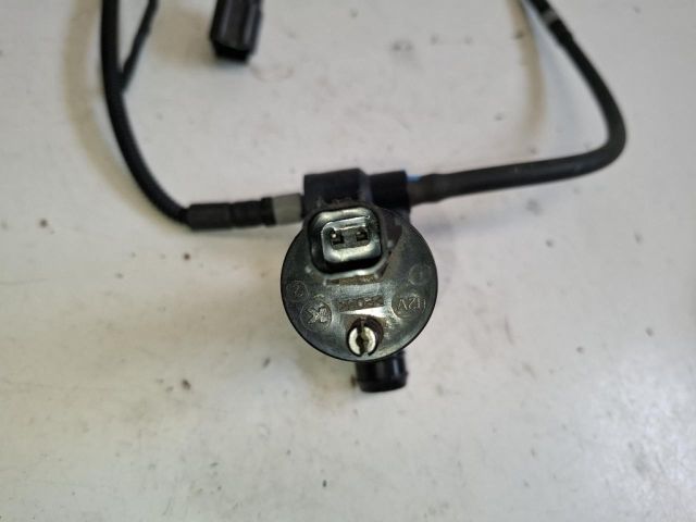 bontott LAND ROVER DISCOVERY SPORT Első Ablakmosó Szivattyú