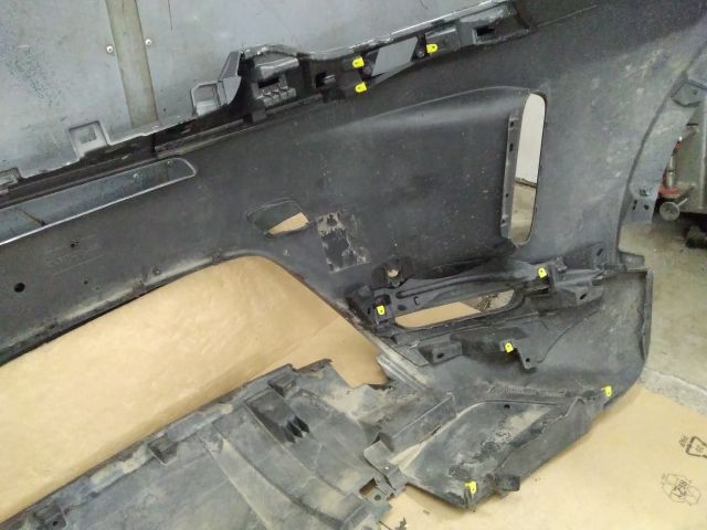 bontott LAND ROVER DISCOVERY SPORT Első Lökhárító (Üresen)