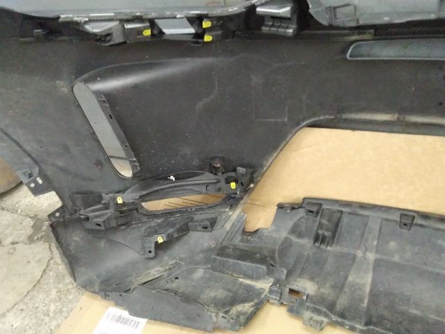 bontott LAND ROVER DISCOVERY SPORT Első Lökhárító (Üresen)