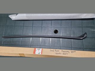 bontott LAND ROVER DISCOVERY SPORT Első Szélvédő Jobb Díszléc