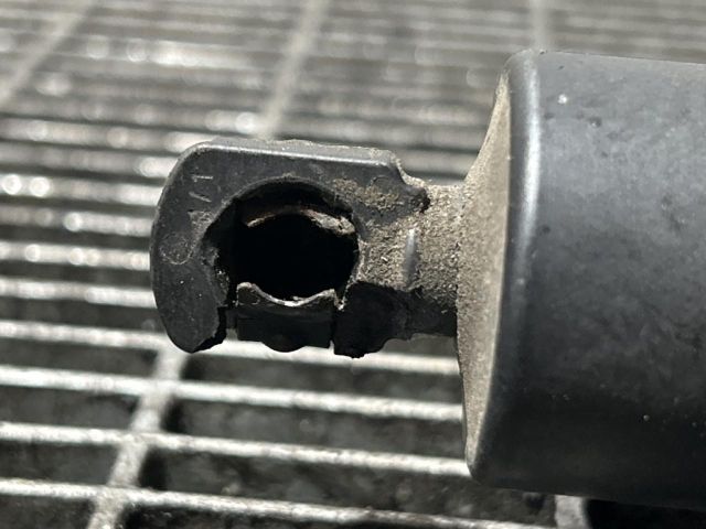 bontott LAND ROVER DISCOVERY SPORT Gázrugós Kitámasztó Teleszkóp Csomagtérajtó (Pozíciófüggetlen)