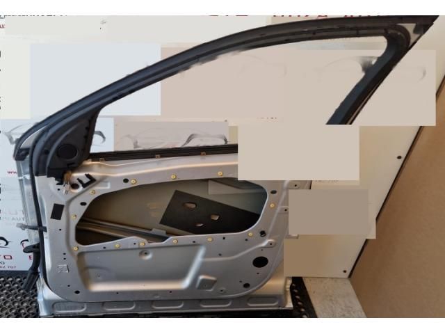 bontott LAND ROVER DISCOVERY SPORT Jobb első Ajtó (Üres lemez)