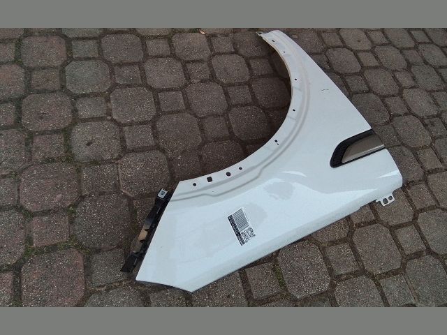 bontott LAND ROVER DISCOVERY SPORT Jobb első Sárvédő