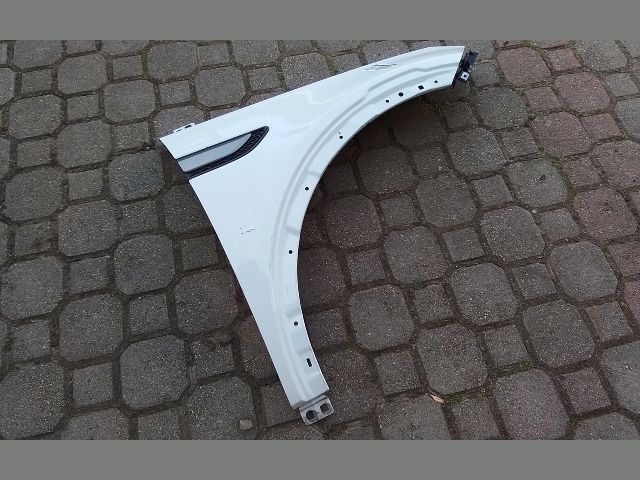 bontott LAND ROVER DISCOVERY SPORT Jobb első Sárvédő