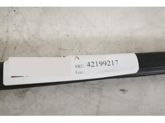 bontott LAND ROVER DISCOVERY SPORT Jobb első Vízlehúzó Gumicsík