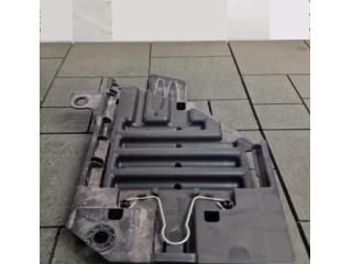 bontott LAND ROVER DISCOVERY SPORT Jobb Fényszóró Tartó