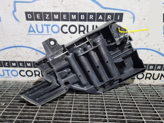 bontott LAND ROVER DISCOVERY SPORT Jobb Fényszóró Tartó