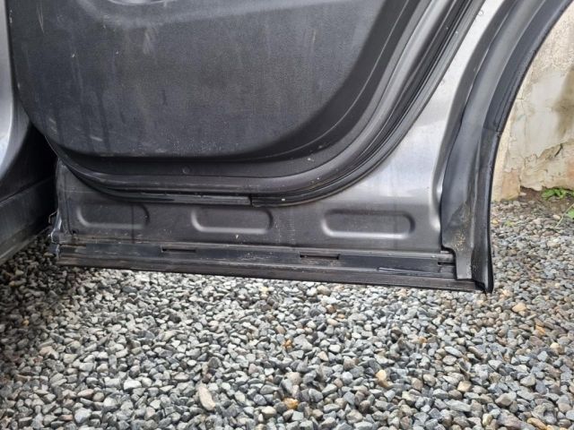 bontott LAND ROVER DISCOVERY SPORT Jobb hátsó Ajtó (Üres lemez)