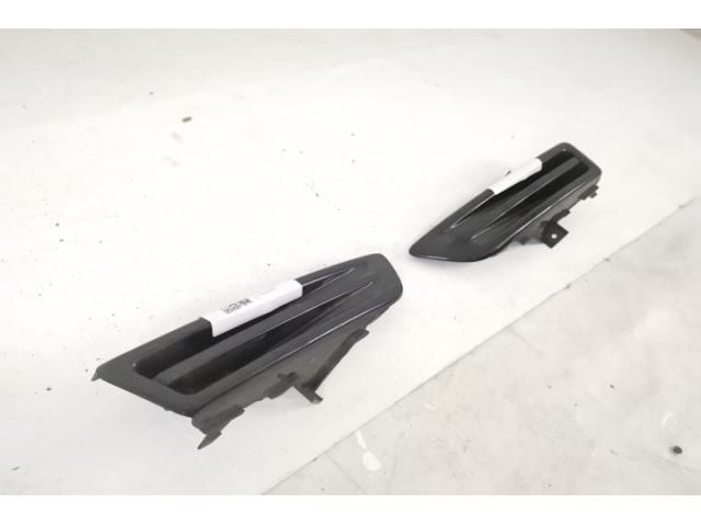 bontott LAND ROVER DISCOVERY SPORT Jobb Ködlámpa Rács