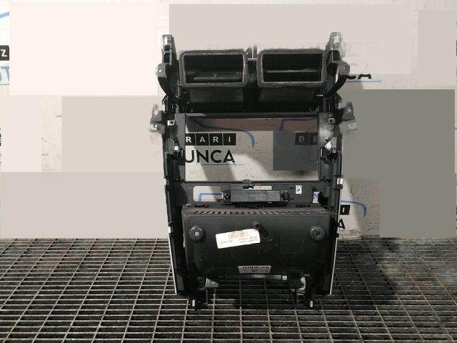 bontott LAND ROVER DISCOVERY SPORT Középső Szellőző