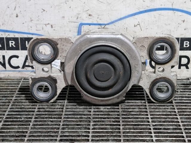 bontott LAND ROVER DISCOVERY SPORT Tartó Bak